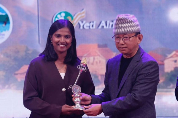 क्रिकेटर पूजा महतोलाई युवा वर्ष खेलाडीको अवार्ड